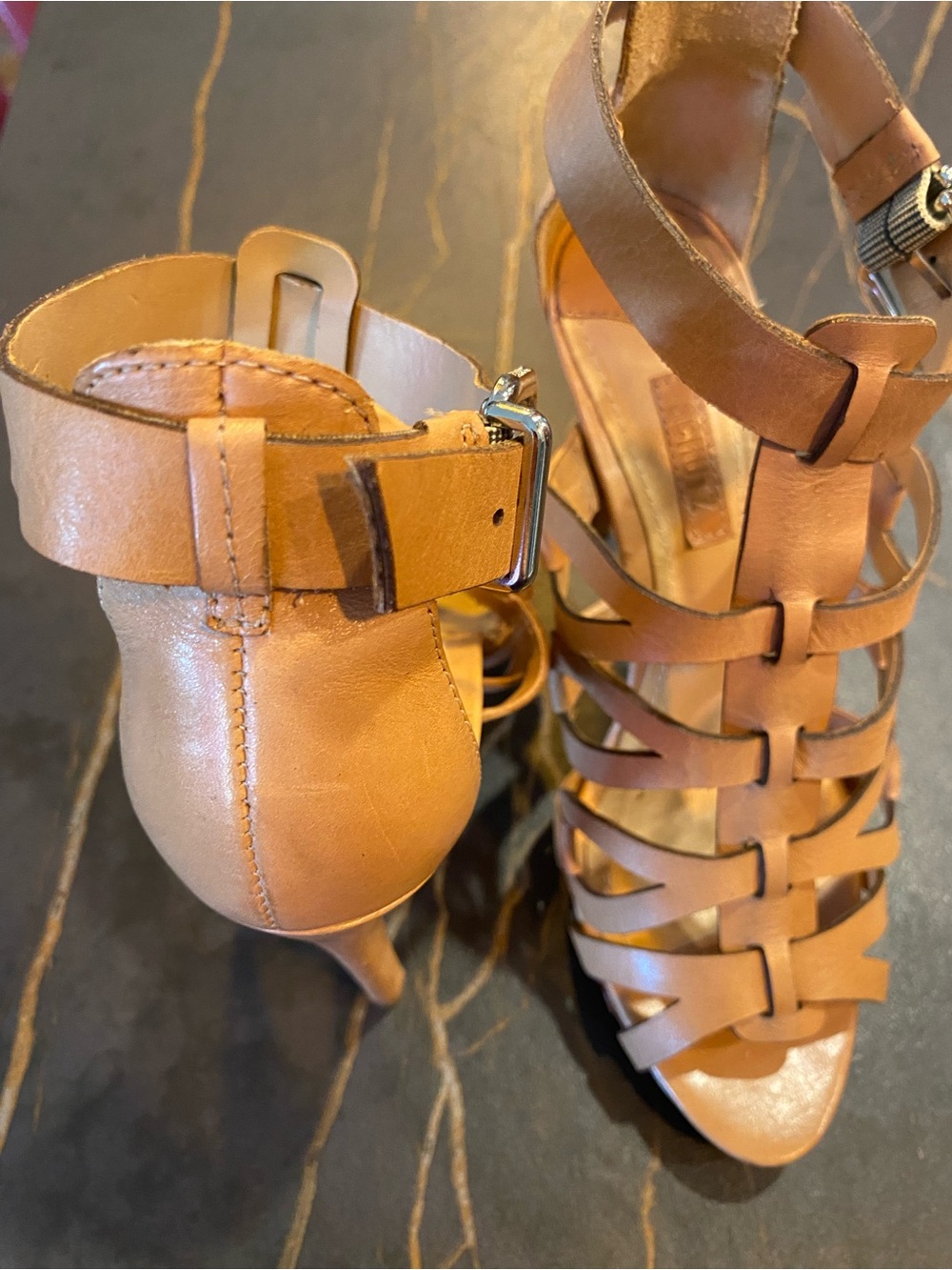 Women's Strappy Sandals - Tan